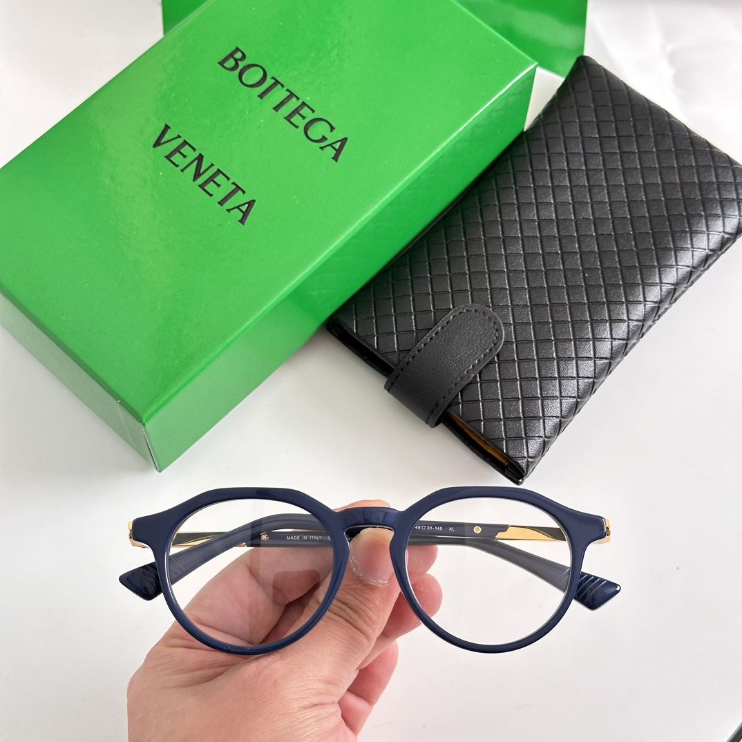 Bottega Veneta Sunglasses